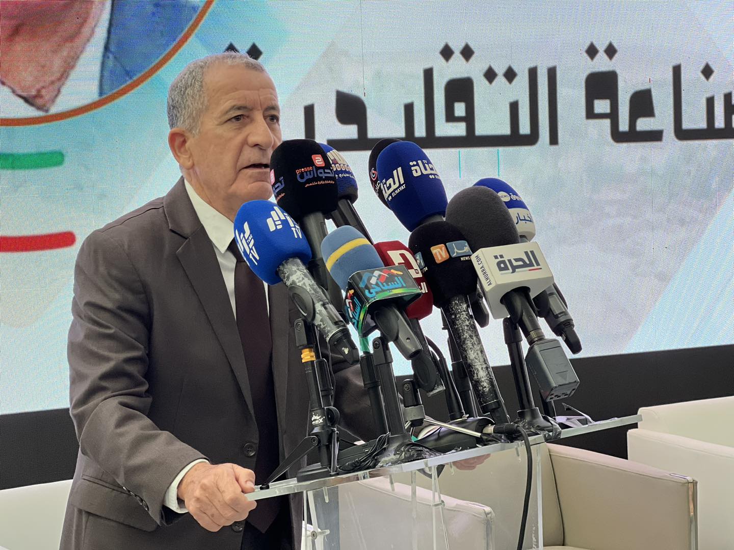 وزير السياحة مختار ديدوش