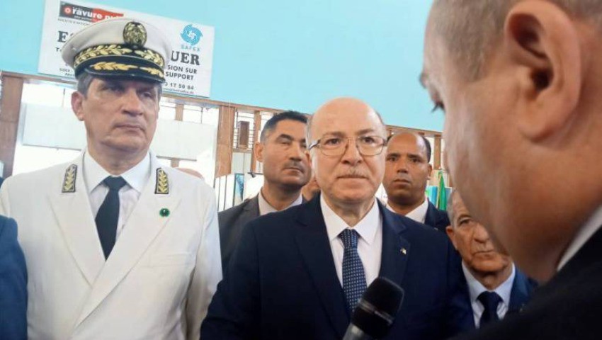 بن عبد الرحمان في افتتاح صالون السياحة