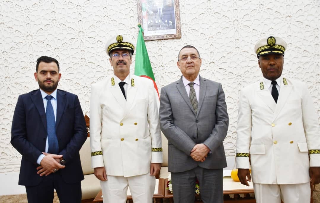 وزير الداخلية يشرف على تنصيب الوالي الجديد للشلف