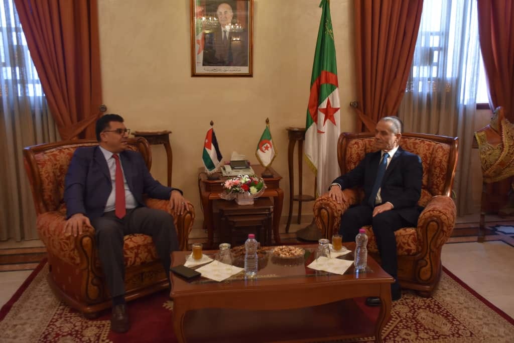 السيد هني يبحث مع نظيره الأردني سبل تعزيز التعاون الثنائي