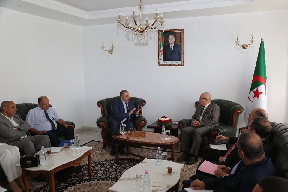 وزير النقل-كونفدرالية المصنعين والمنتجين الجزائريين