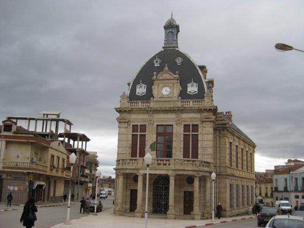 مسرح سوق أهراس الجهوي