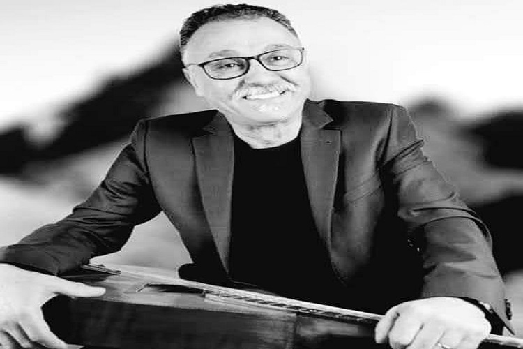 المغني شريف حماني