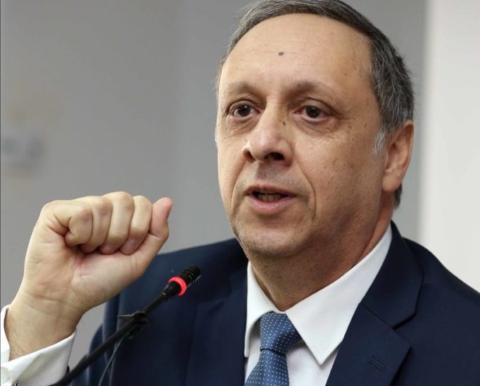 قوات الاحتلال تفعل ما تشاء  وتضرب عرض الحائط كل القوانين  الدولية