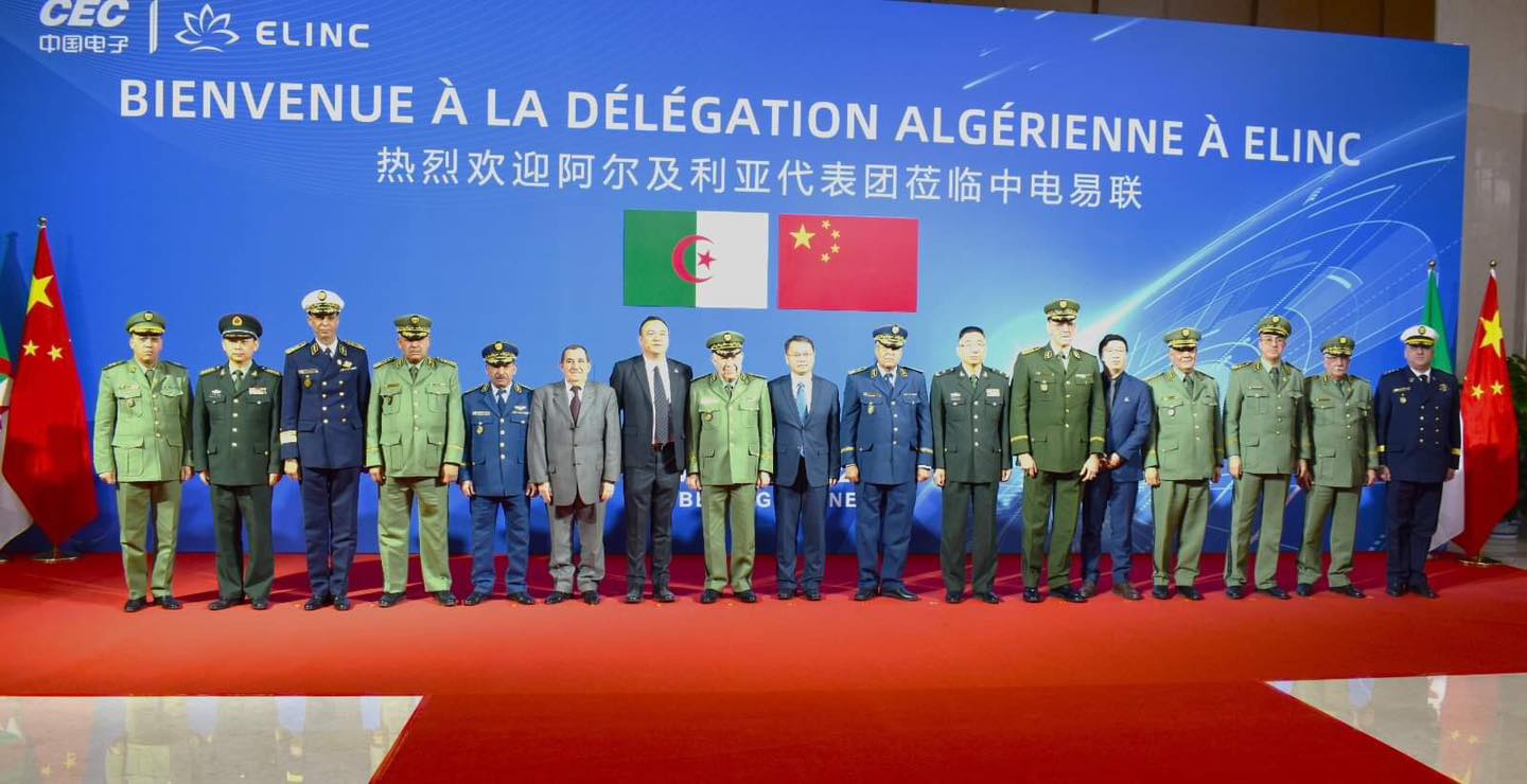 الفريق أول شنقريحة يزور شركتين صينيتين لصناعة الطائرات وإنتاج أنظمة الدفاع الإلكتروني والسيبراني