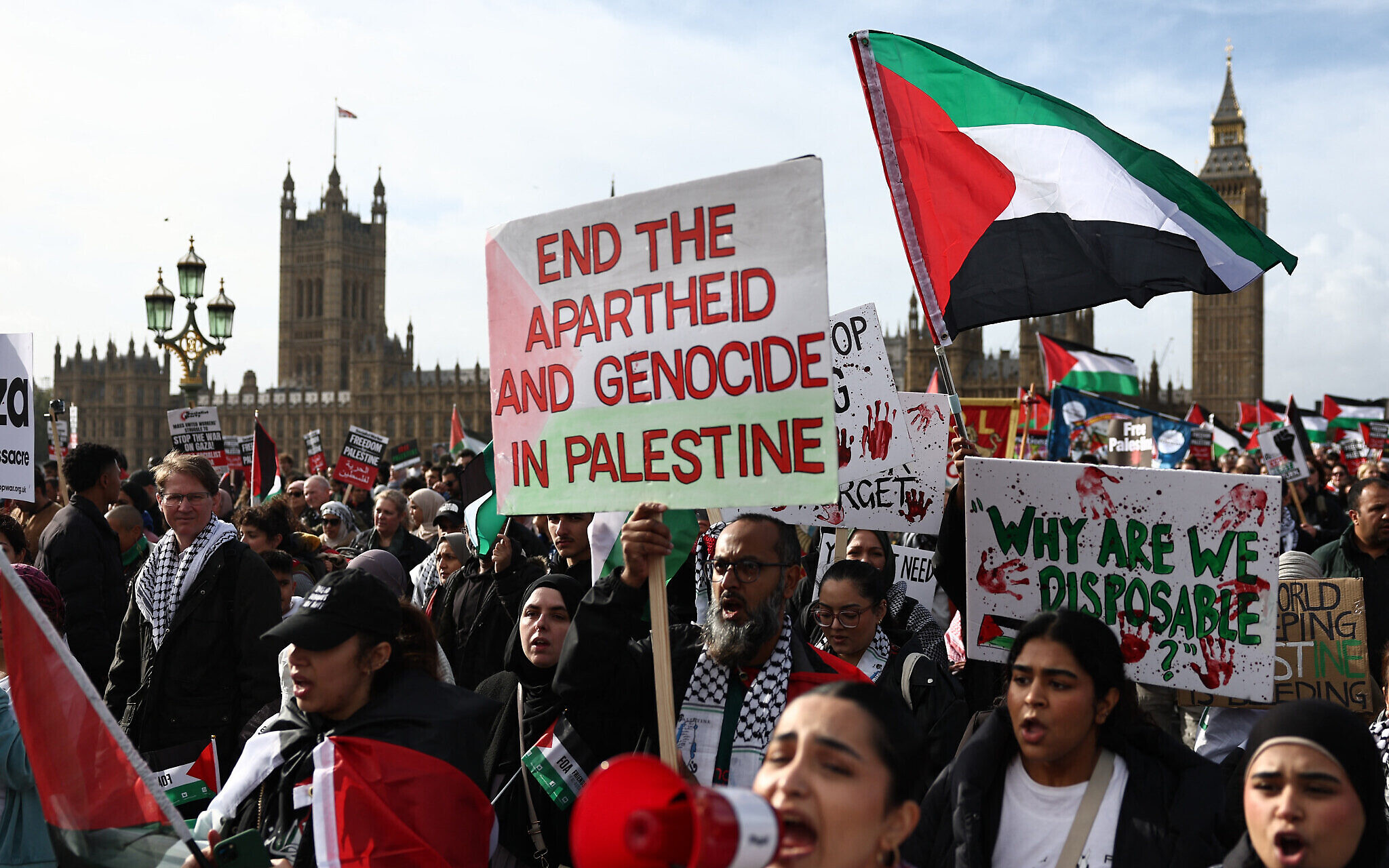 Le monde solidaire avec les Palestiniens