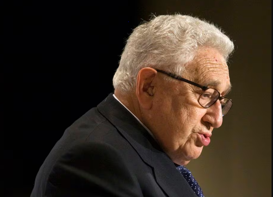 وفاة وزير الخارجية الأمريكي الأسبق هنري كيسنغر