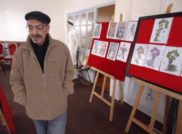 الفنان المسرحي منصوري بشير