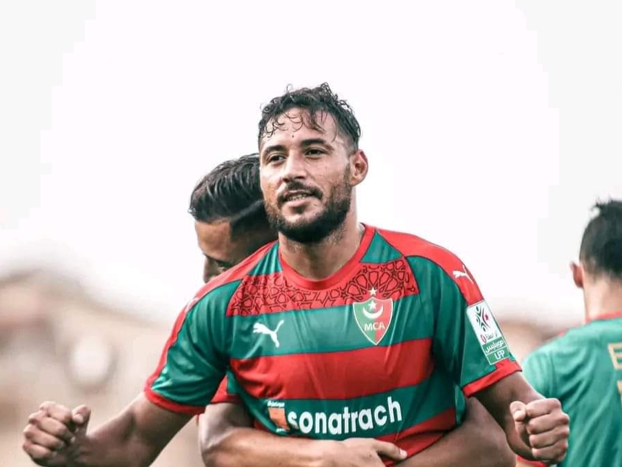 Grande joie de Youcef Belaïli