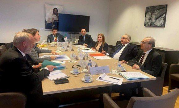 affaires étrangères