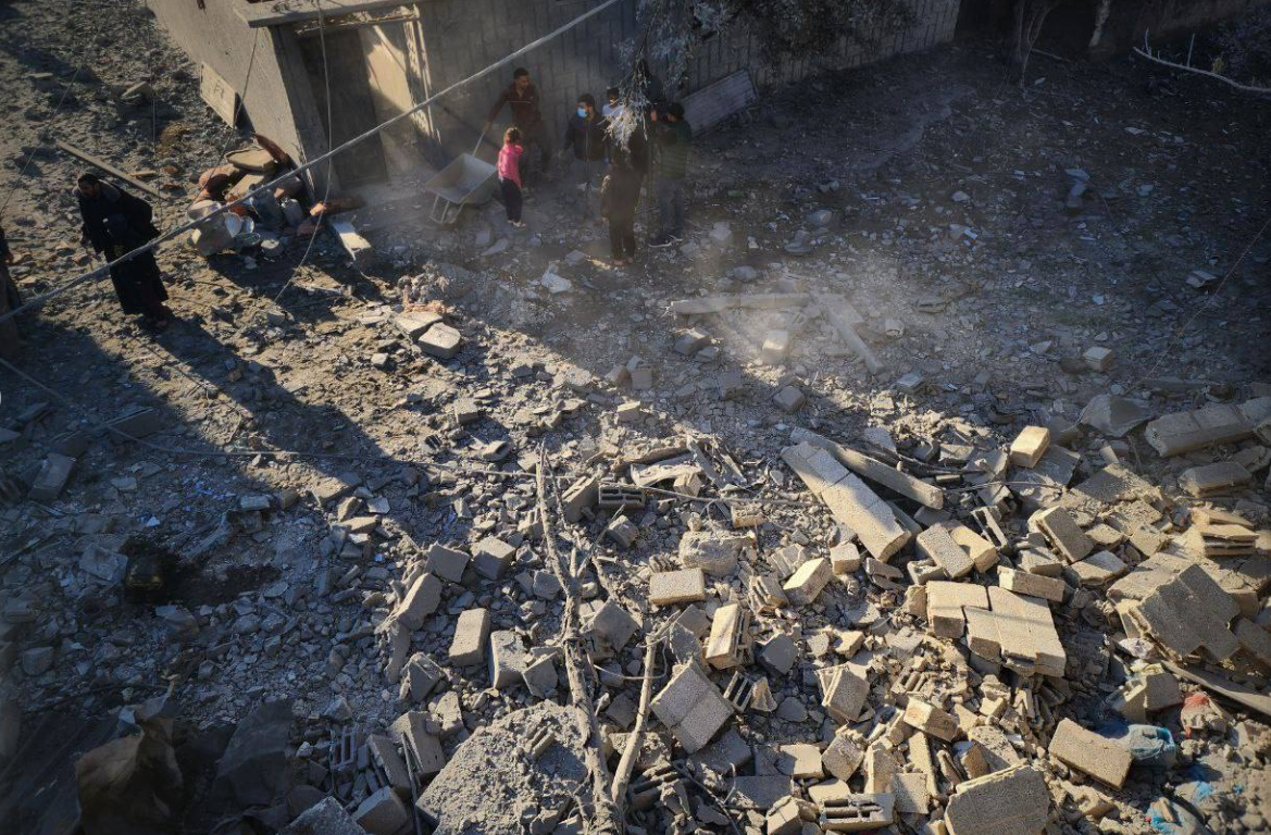 شهداء وجرحى في غارات صهيونية جديدة على قطاع غزة