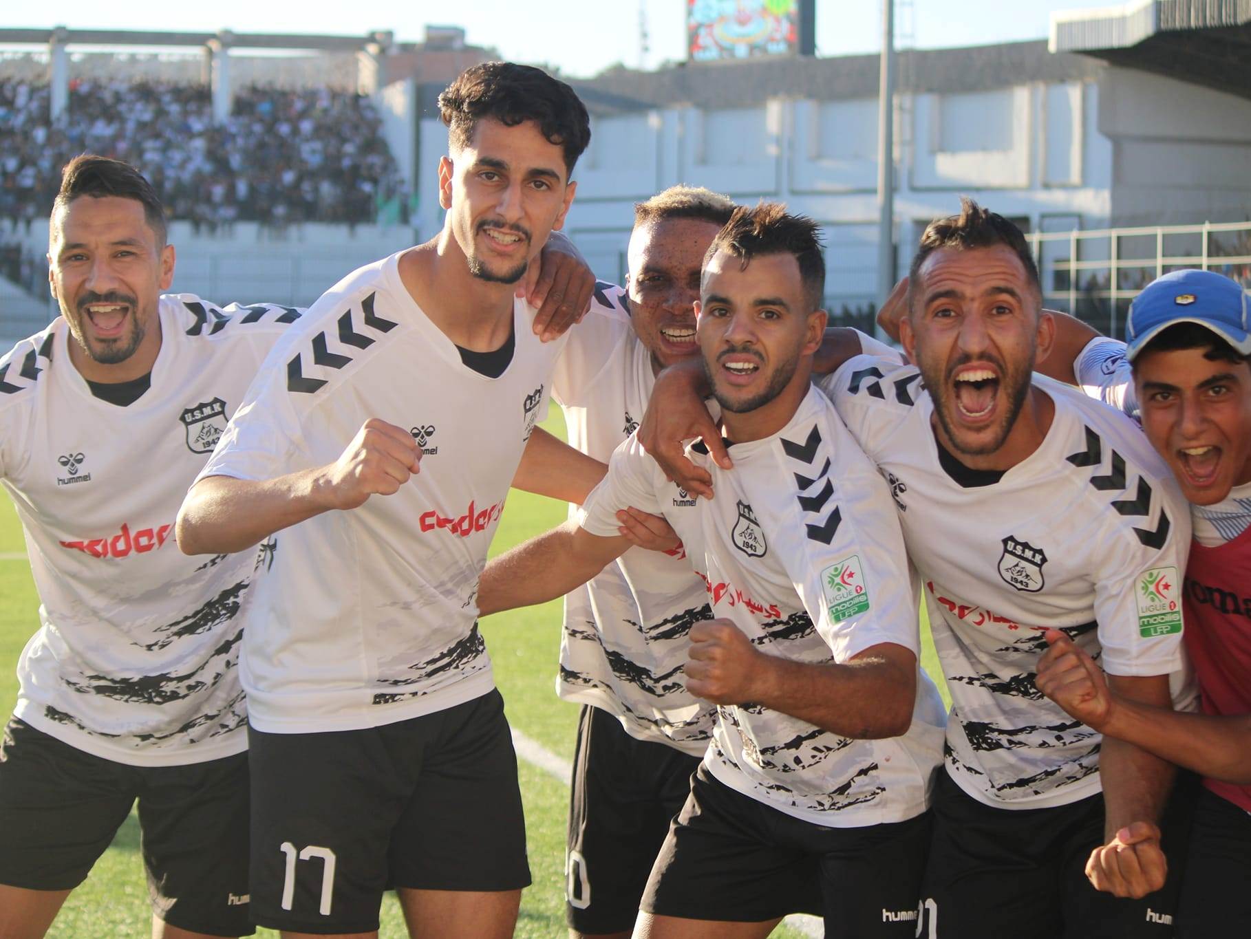 Joie des joueurs de l'USM Khenchela