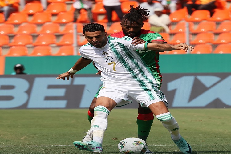 محرز في لقاء الخيول