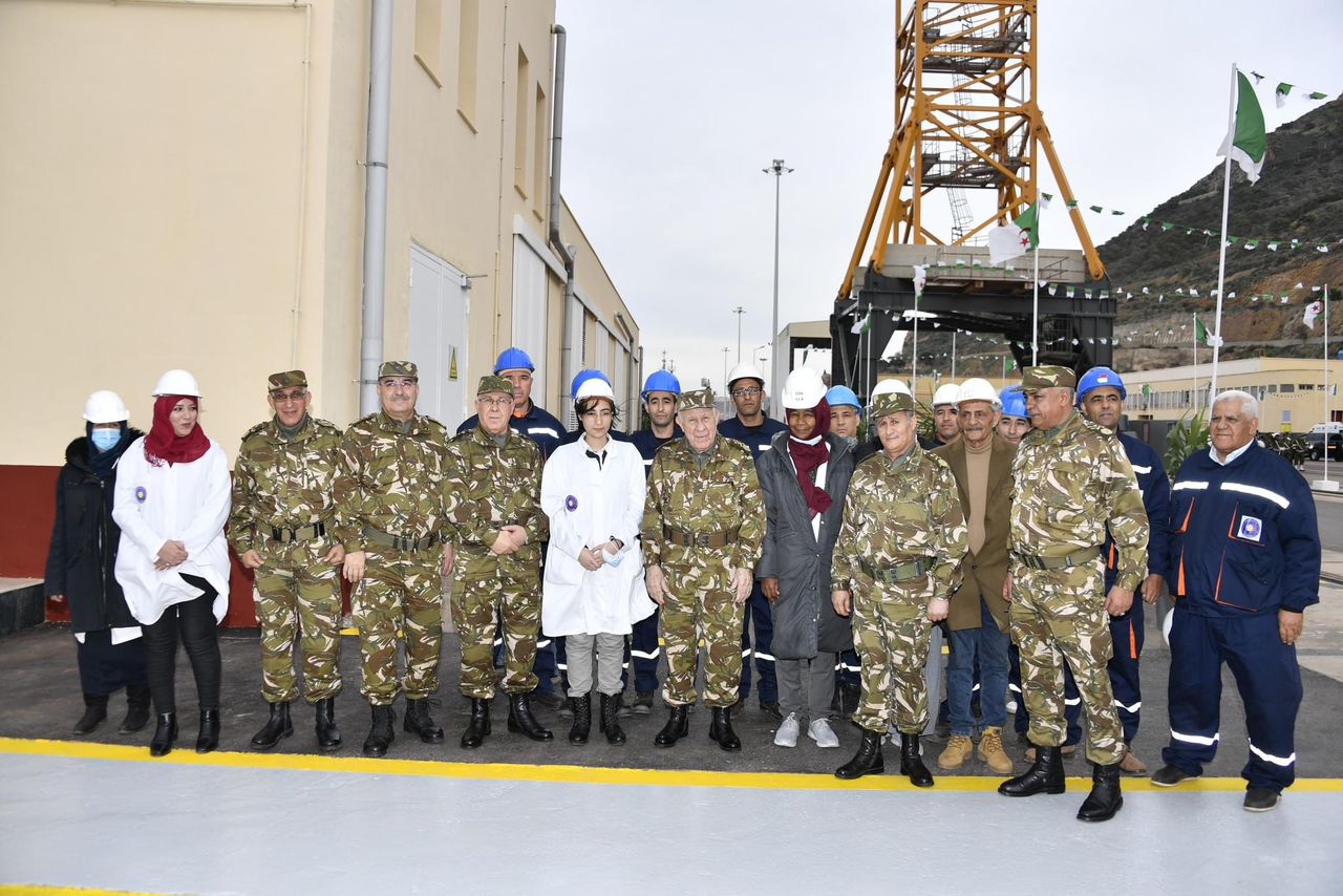 الفريق أول السعيد شنقريحة في وهران