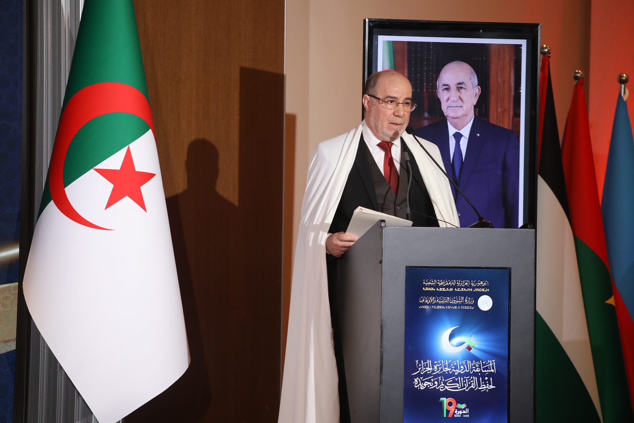 رئيس الجمهورية يوافق على رفع القيمة المالية لجائزة الجزائر لحفظ القرآن الكريم