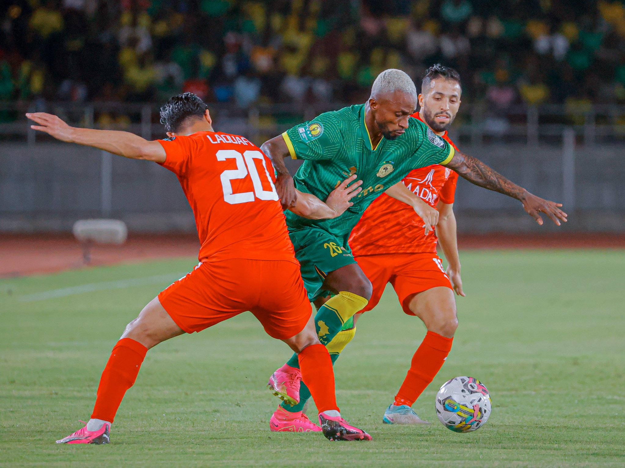 Lourde défaite du CRB face à Young Africains