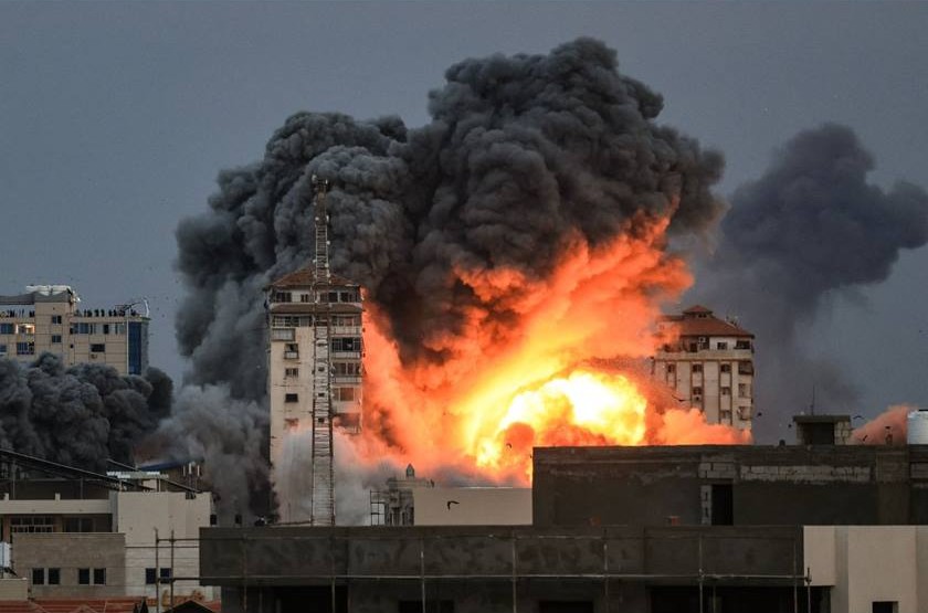 استشهاد 6 فلسطينيين وجرح آخرين