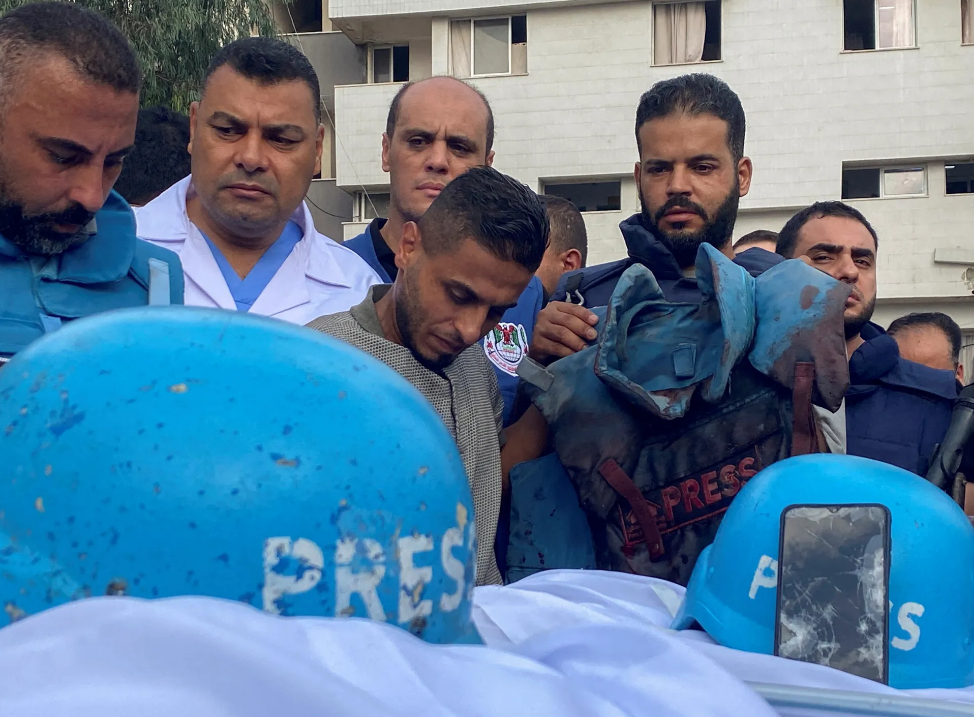 ارتفاع عدد الشهداء الصحفيين الى 130 منذ 7 أكتوبر الماضي