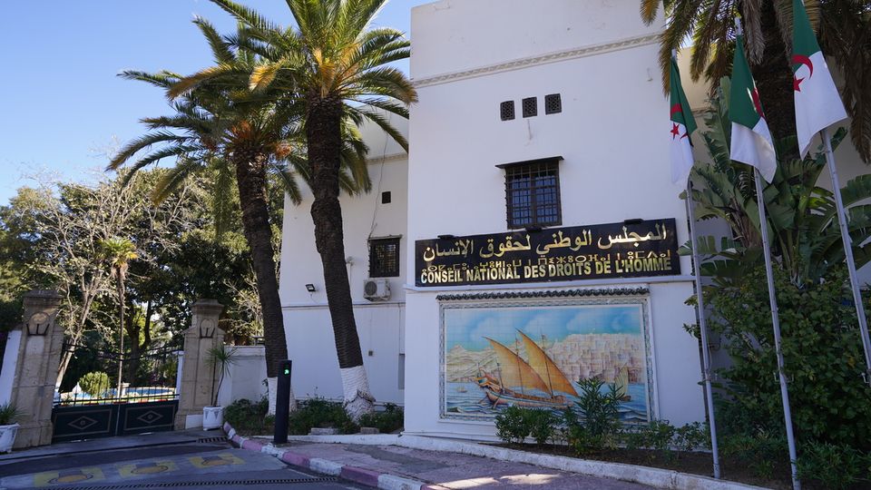 حقوق الإنسان