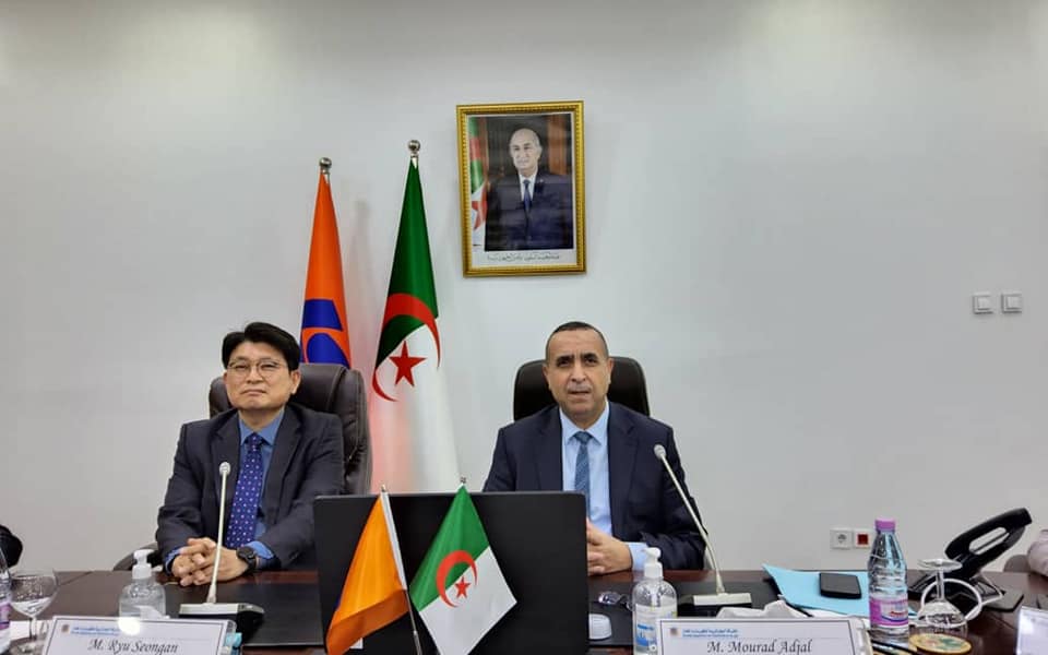 عجال يدعو الشركات الكورية الجنوبية إلى المشاركة في تنفيذ مشاريع المجمع