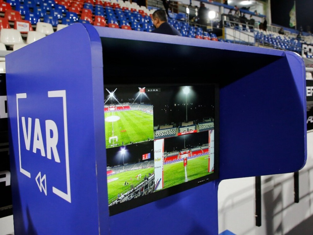 Assistance vidéo à l'arbitrage