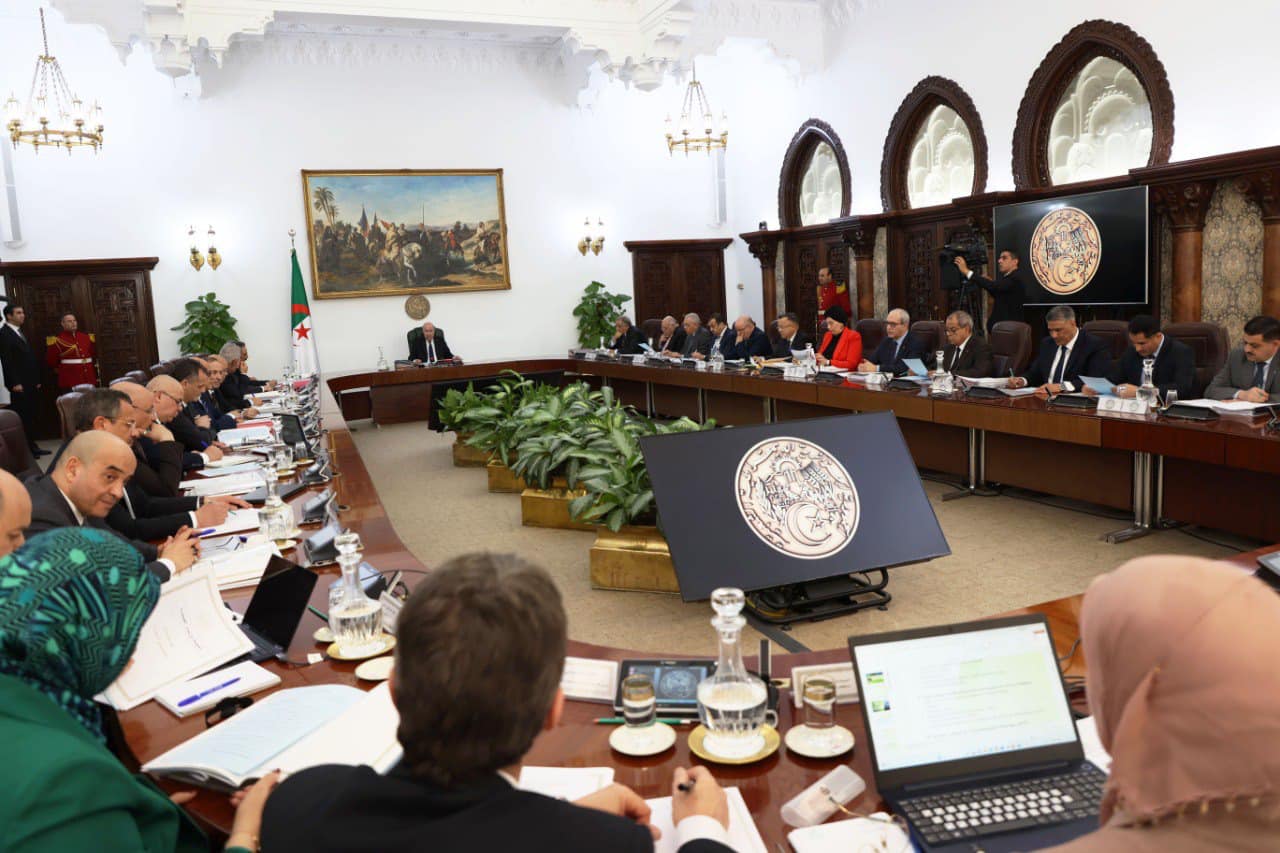 مجلس الوزراء