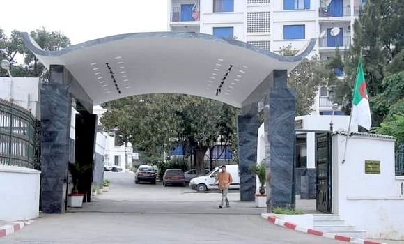 وزارة العمل