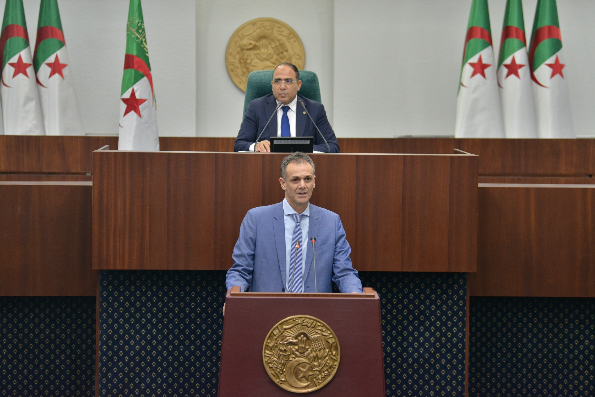 وزير الشباب والرياضة