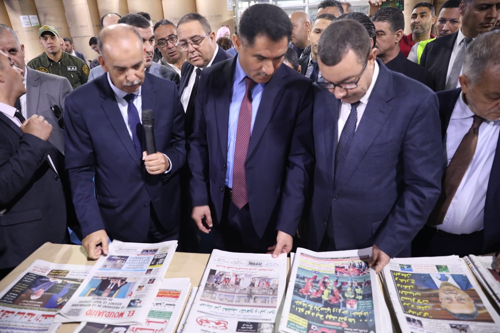 وزير الاتصال