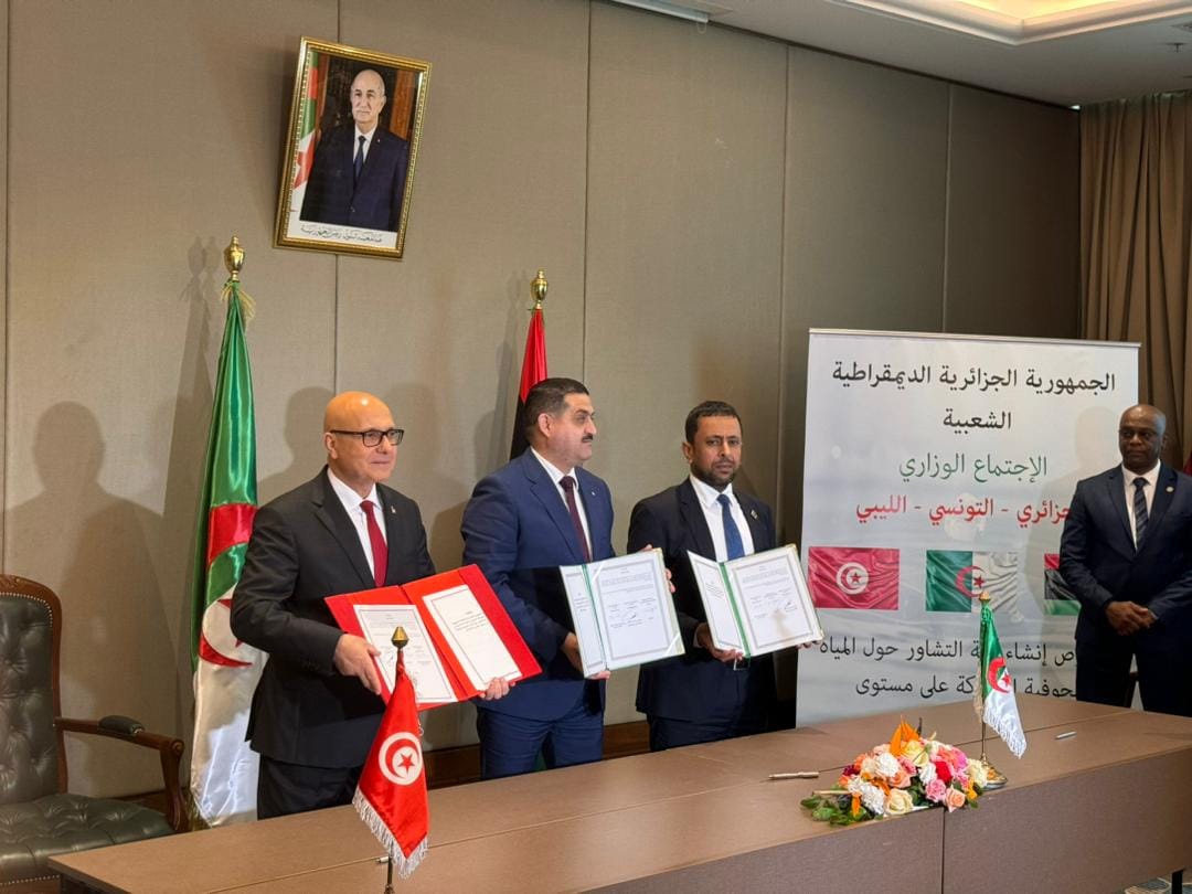 الجزائر-تونس-ليبيا: التوقيع على اتفاقية انشاء آلية تشاور حول ادارة المياه الجوفية المشتركة الجزائر-تونس-ليبيا: التوقيع على اتفاقية انشاء آلية تشاور حول ادارة المياه الجوفية المشتركة