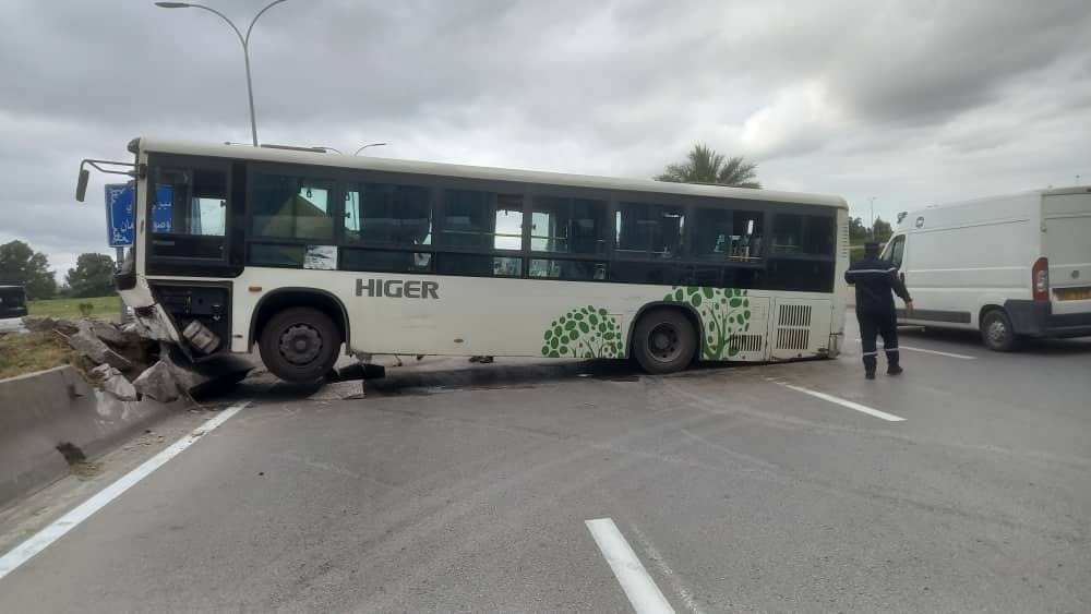 Bus accident Annaba 23 04 2024