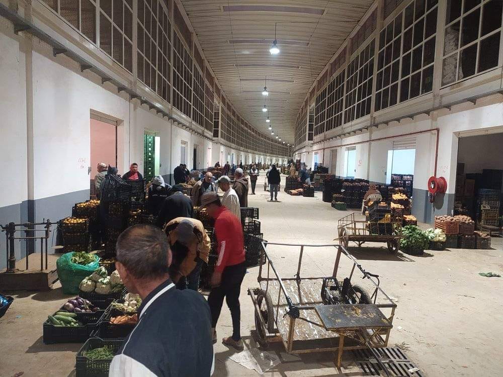 المؤسسة العمومية لإنجاز  وتسيير أسواق الجملة ''ماقرو" 