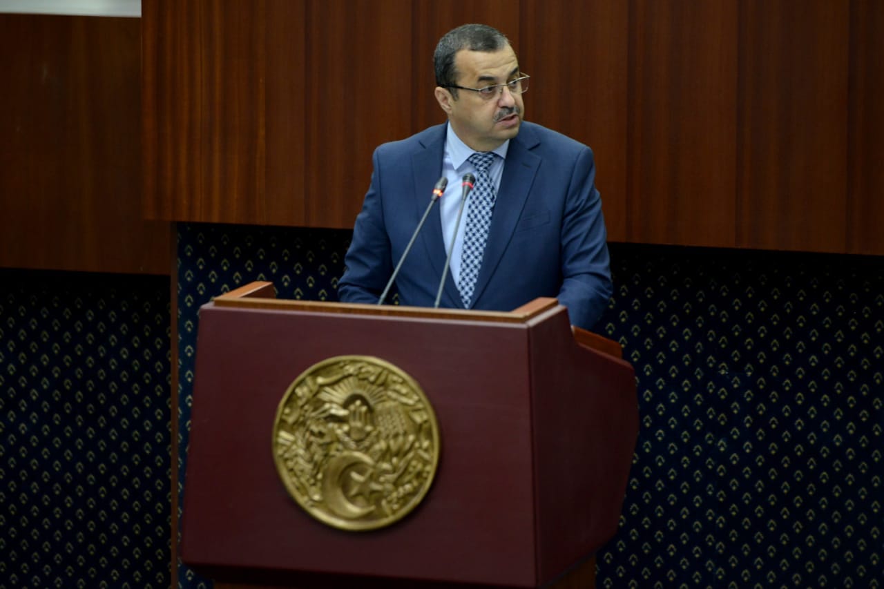 عرقاب في البرلمان