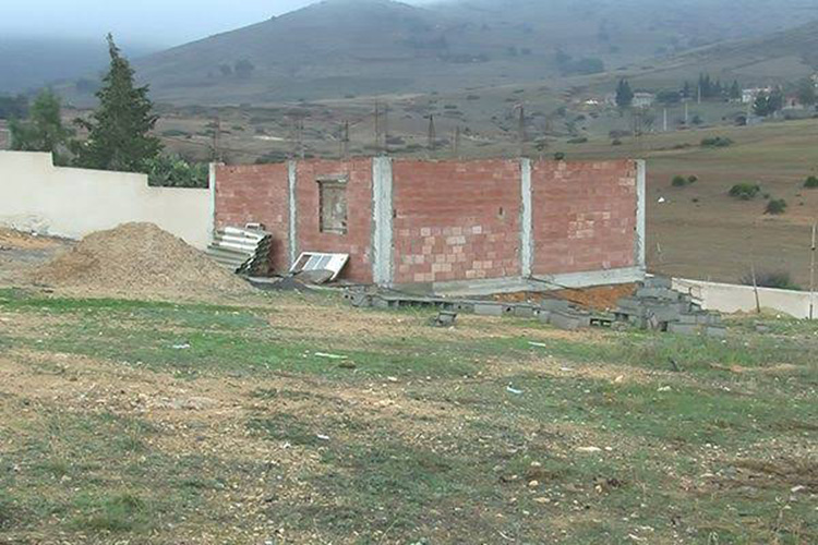 الشروع في صب منحة السكن الريفي