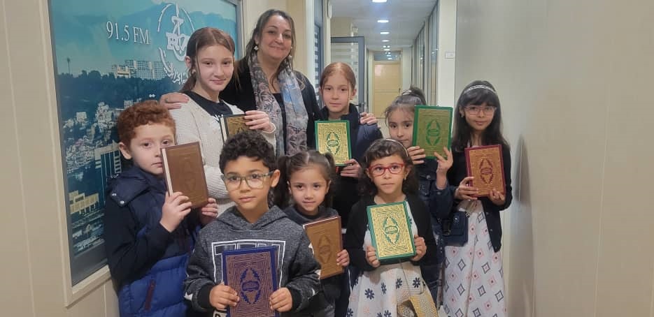 مسابقة قراءة سورة القدر لإذاعة البهجة