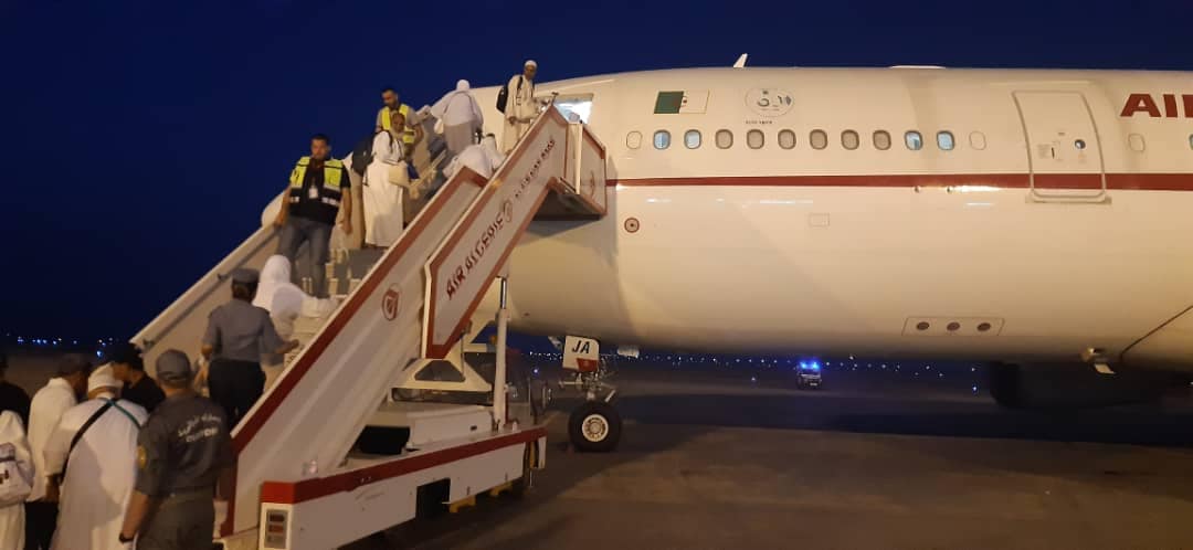 مغادرة اول فوج من الحجاج الجزائريين ببشار