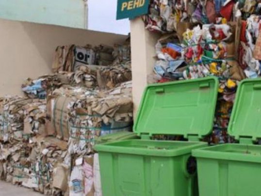 نظام فرز وتوزيع النفايات