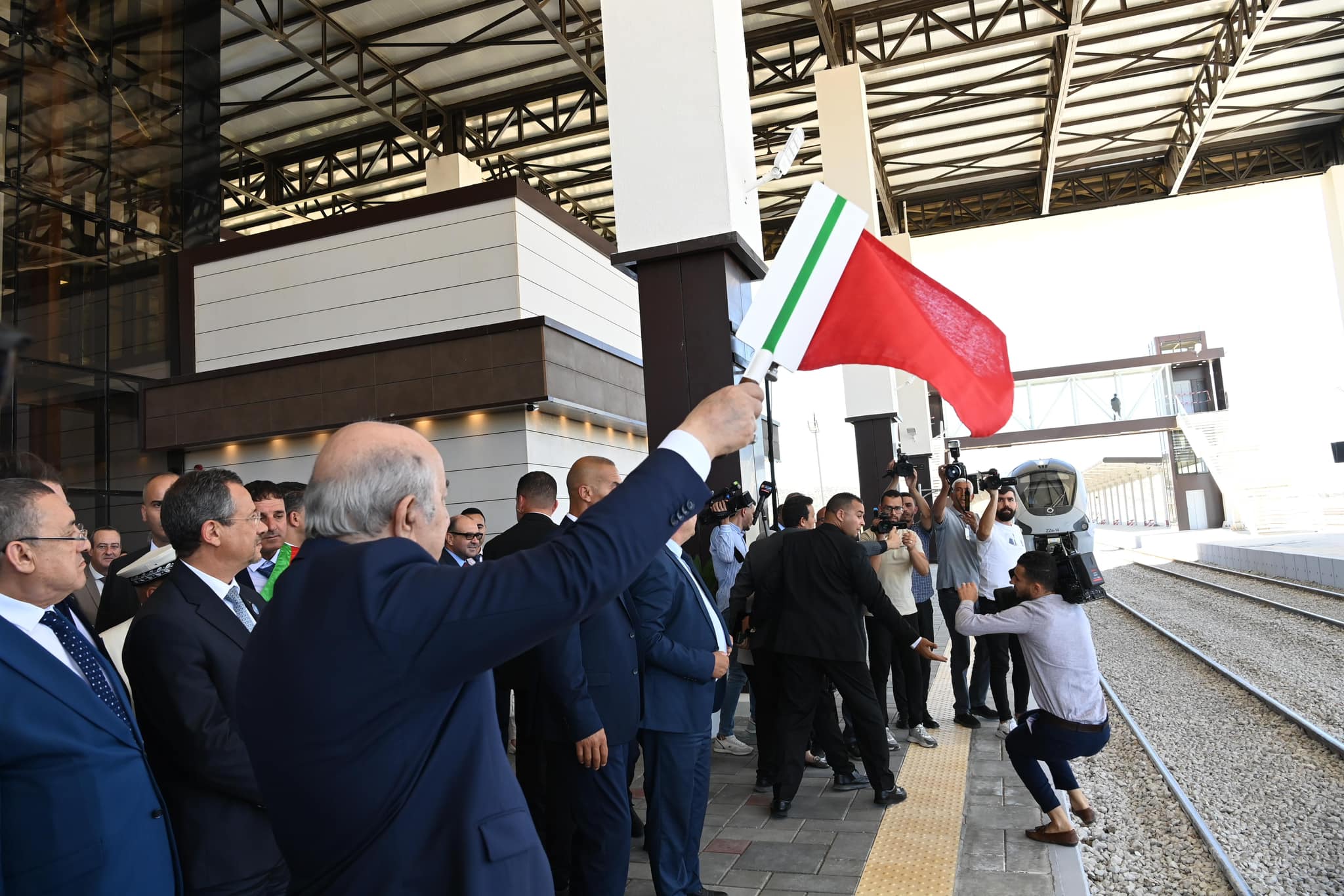 Le président de la République inaugure la ligne de chemin de fer Khenchela-Ain Beïda