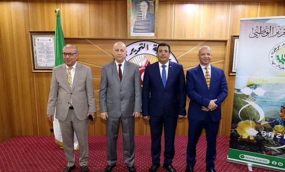 تأسيس تحالف سياسي بين أربعة أحزاب لتحقيق إجماع وطني