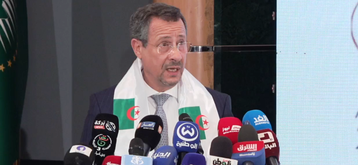 وزير الاشغال العمومية والمنشآت القاعدية