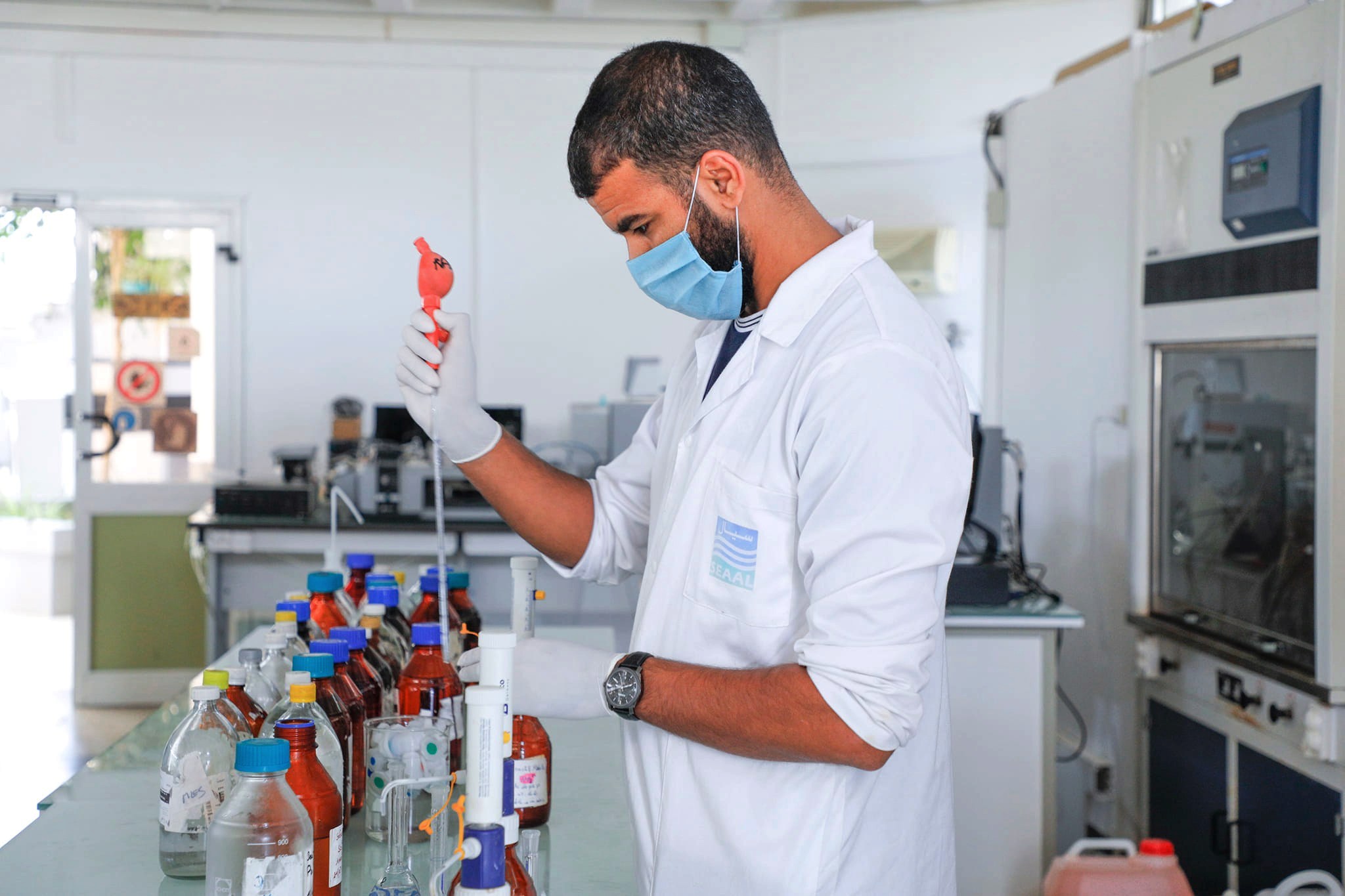 Le Laboratoire Central de la «SEAAL» maintient son accréditation «ISO 17025»