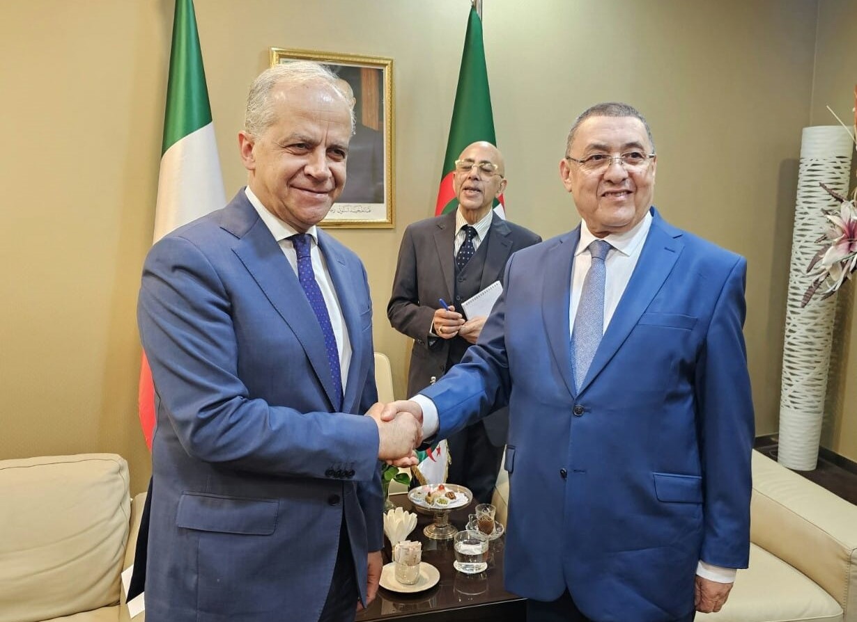 وزير الداخلية