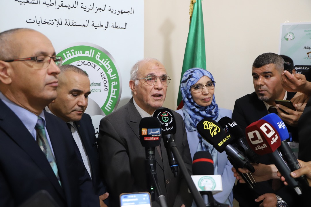 رئاسيات 7 سبتمبر : 14 راغبا في الترشح سحبوا استمارات التوقيعات  