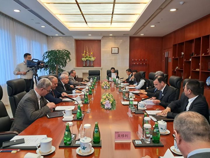 سوناطراك وسينوبك يؤكدان رغبتهما في تعزيز الشراكة بينهما