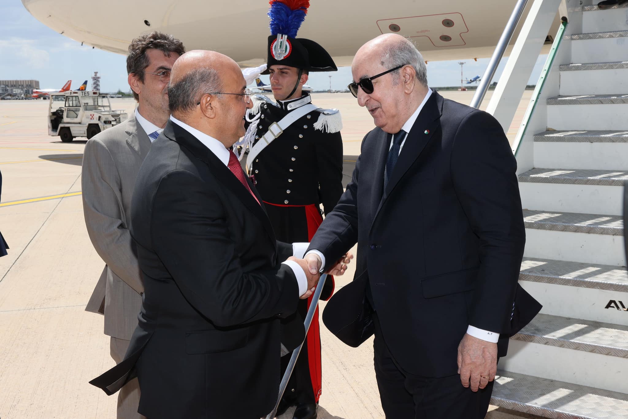 وصول الرئيس تبون إلى باري