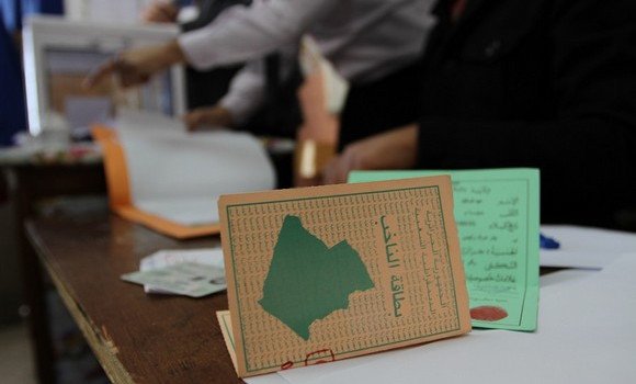 مراجعة القوائم الانتخابية