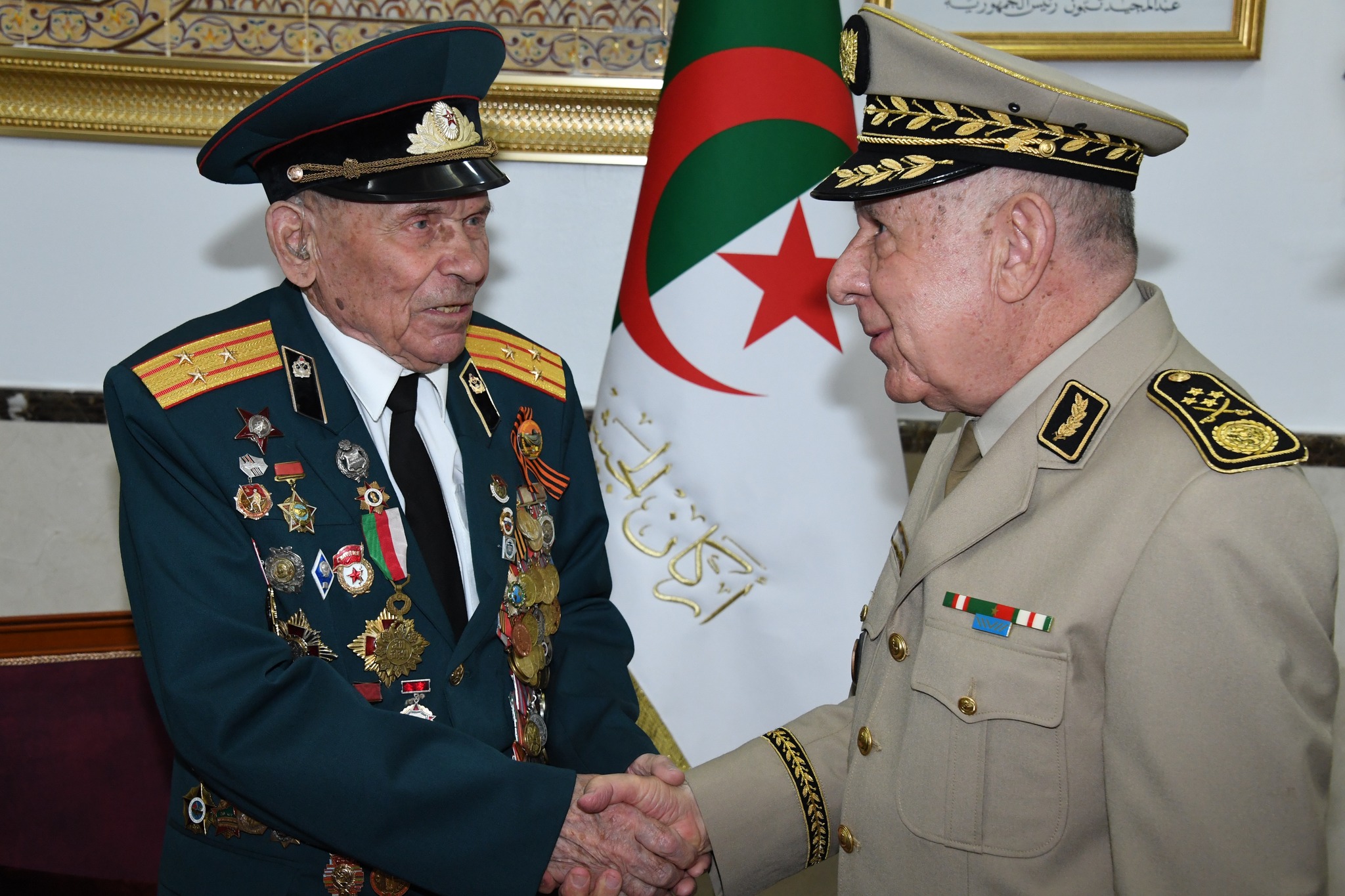 Le Général d'Armée Saïd Chanegriha Andrei Pavlenko