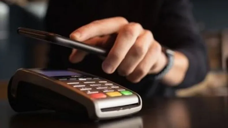 خدمة الدفع الآني و البيني عبر الهاتف النقال