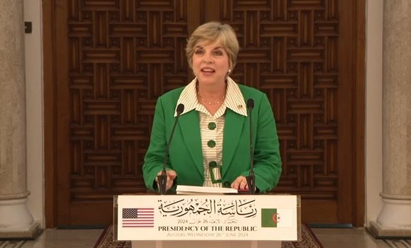 سفيرة الولايات المتحدة الأمريكية بالجزائر