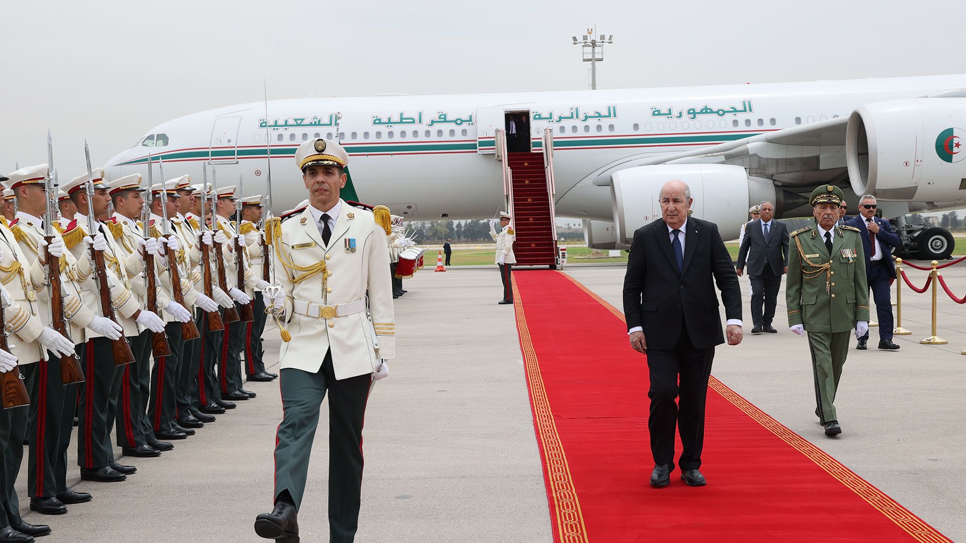 رئيس الجمهورية يعود إلى أرض الوطن
